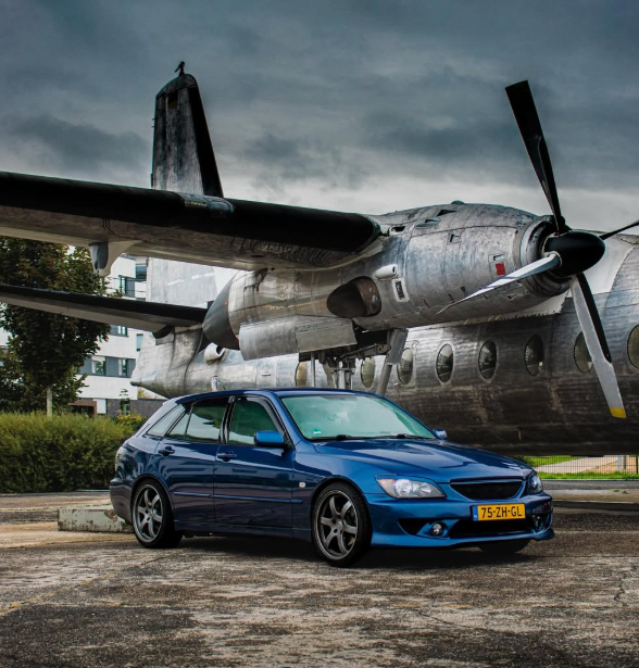 Lexus IS200 Sportcross