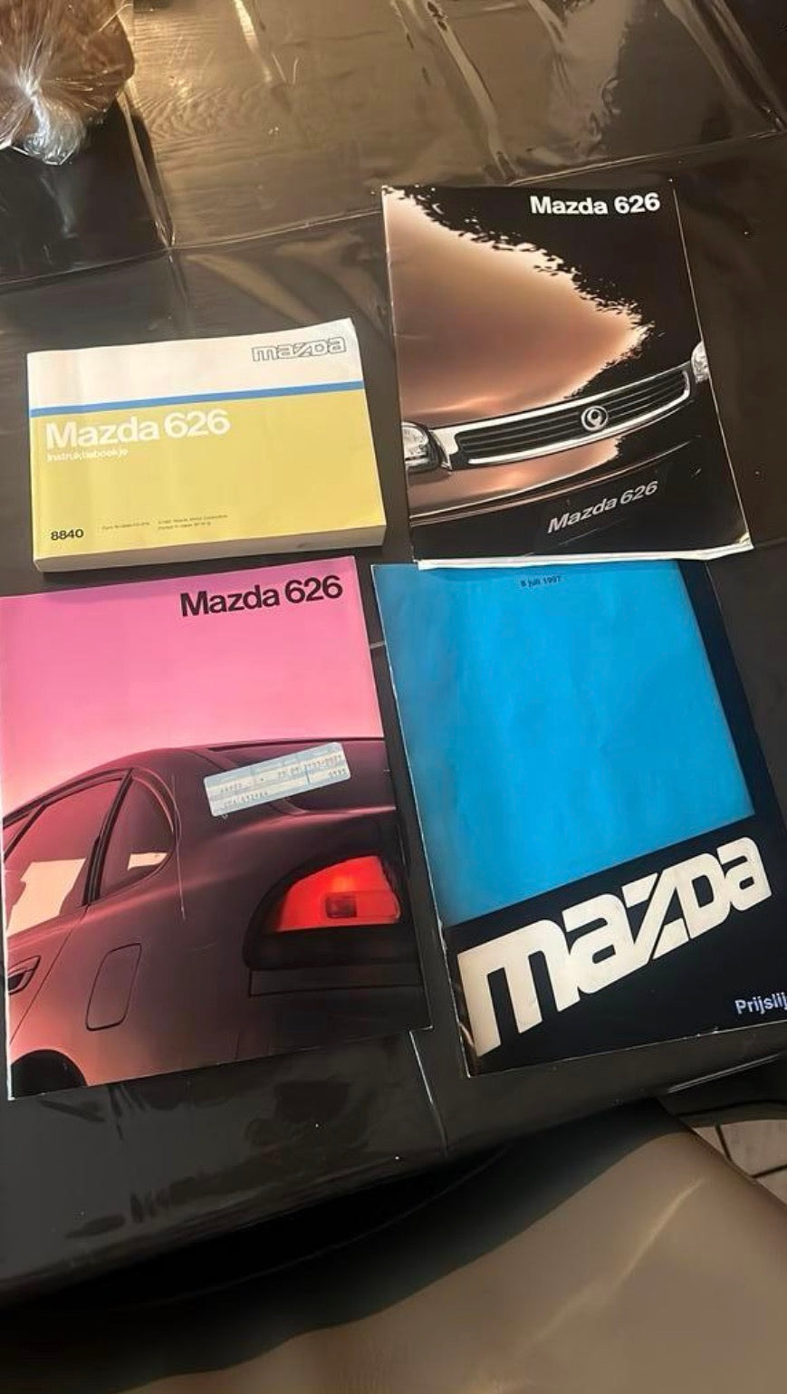 Mazda 626 (NL) Complete set!